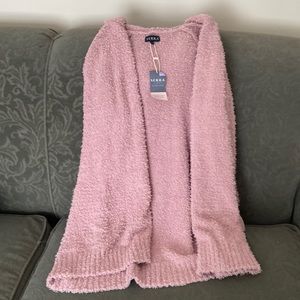 Women’s large/extra large cozy cardigan. Brand new.